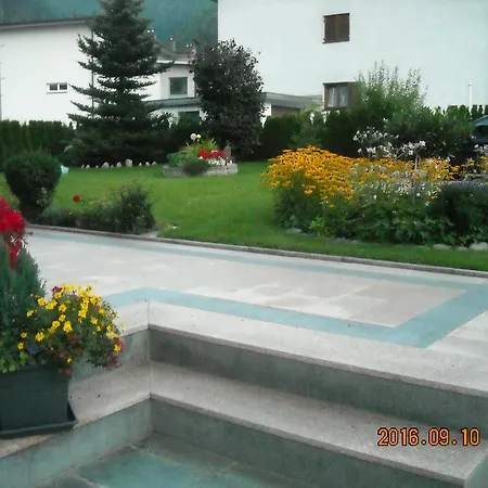 Haus Rosi Pensjonat Umhausen