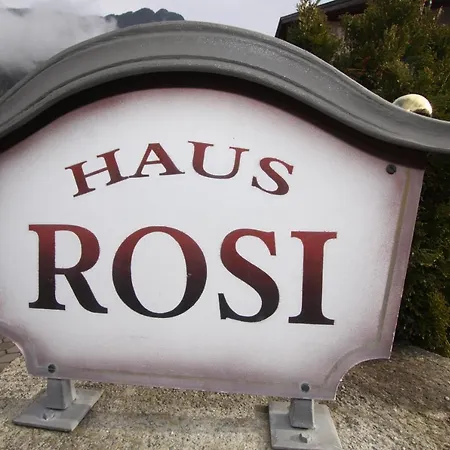 Haus Rosi ウムハウゼン