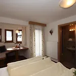 Vendégház Haus Rosi 4*