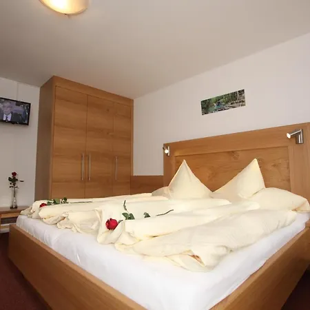Haus Rosi Guest house Umhausen